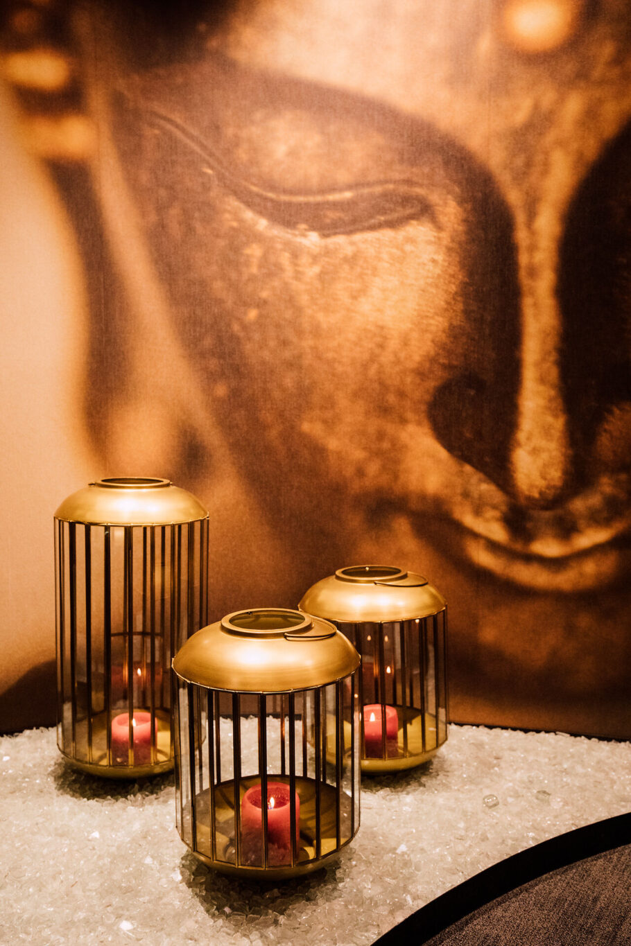 Ayurveda im Jungbrunn mit Kerzen und Liebe zum Detail