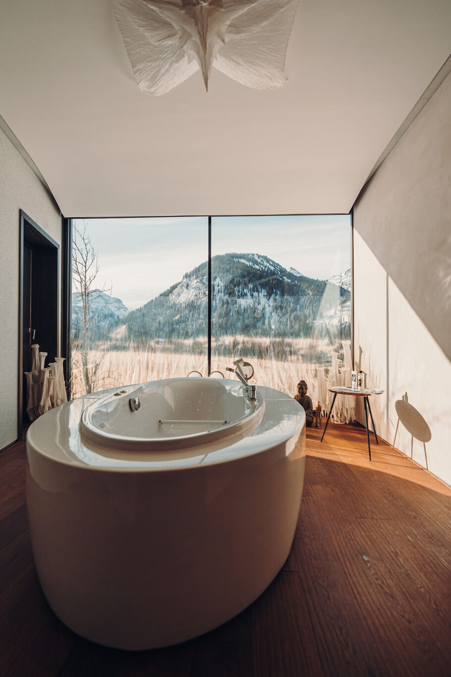 Bäder im Jungbrunn mit Ausblick aus der Behandlungskabine