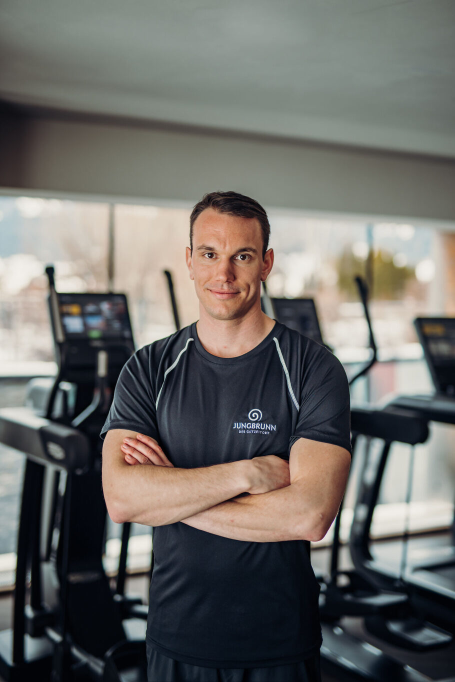 Fitnesstrainer im Jungbrunn Kraftraum