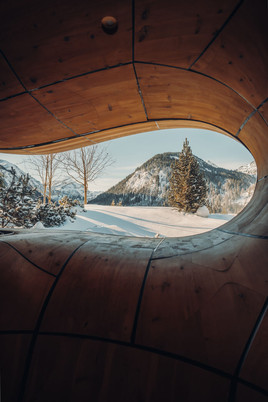 Saunalandschaft im Jungbrunn mit Blick aus der 3D Biopanoramasauna