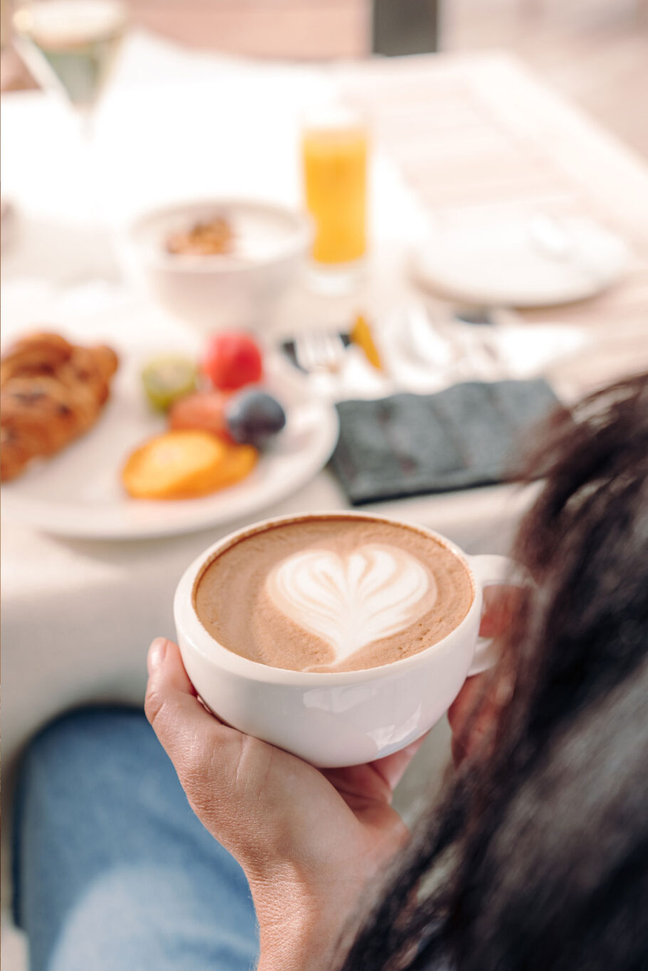 Frühstück im Jungbrunn mit Cappuccino